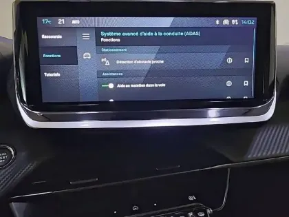 Photo 20 Peugeot 208  PureTech 100 S&S BVM6