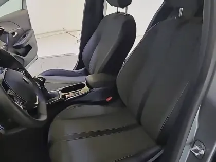 Photo 10 Peugeot 208  PureTech 100 S&S BVM6