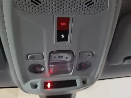 Photo 25 Peugeot 208  Electrique 50 kWh 136ch