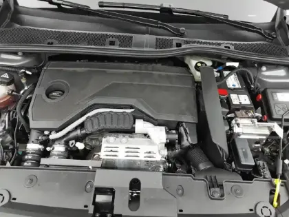 Photo 14 Peugeot 208  Hybrid 100 e-DCS6