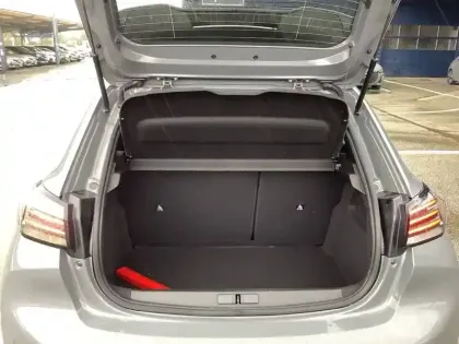 Photo 27 Peugeot 208  Hybrid 110 e-DCS6