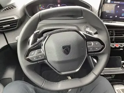 Photo 30 Peugeot 208  Hybrid 110 e-DCS6