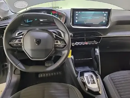 Photo 7 Peugeot 208  Hybrid 100 e-DCS6