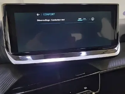 Photo 22 Peugeot 208  Hybrid 100 e-DCS6