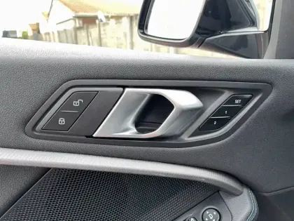 Photo 15 BMW Serie 1 118d 150 ch BVA8