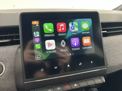Photo 32 Renault Clio  E-Tech full hybrid 145