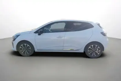 Photo 2 Renault Clio  E-Tech full hybrid 145