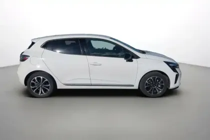 Photo 6 Renault Clio  E-Tech full hybrid 145