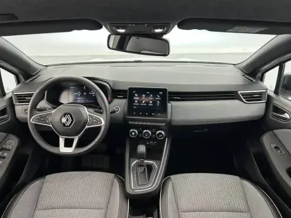 Photo 33 Renault Clio  E-Tech full hybrid 145