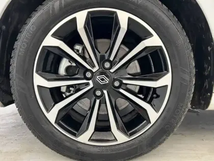 Photo 27 Renault Clio  E-Tech full hybrid 145