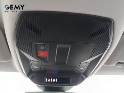 Photo 31 Peugeot 308  PHEV 180 e-EAT8