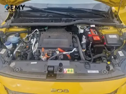 Photo 11 Peugeot 208  Electrique 50 kWh 136ch