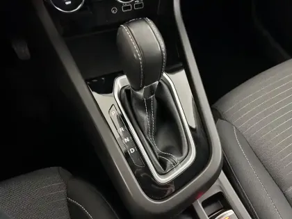 Photo 21 Renault Arkana  TCe 140 EDC - 23