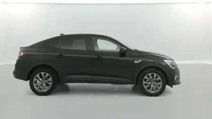 Photo 14 Renault Arkana  TCe 140 EDC - 23