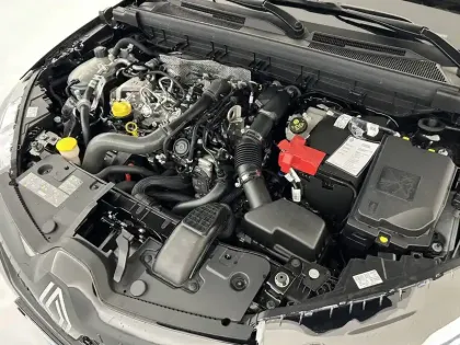 Photo 30 Renault Arkana  TCe 140 EDC - 23