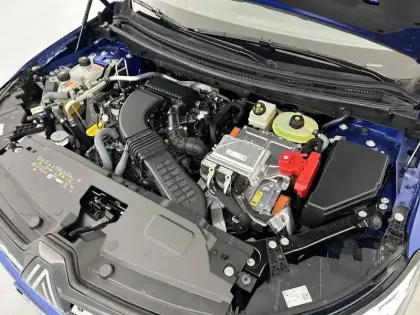 Photo 31 Renault Austral  E-Tech hybrid 200