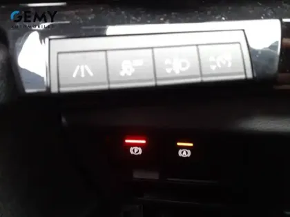 Photo 48 Renault Austral  mild hybrid advanced 130 GSR2