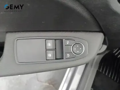 Photo 11 Renault Clio  TCe 90