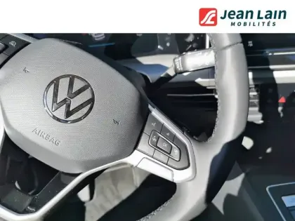 Photo 47 Volkswagen Golf  1.5 eHybrid 204 DSG6