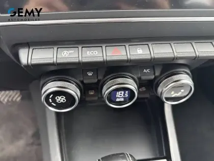 Photo 28 Renault Arkana  TCe 140 EDC FAP