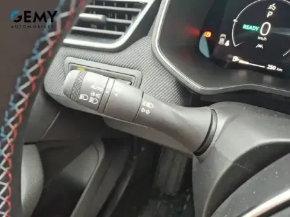 Photo 17 Renault Clio  E-Tech full hybrid 145 ch GSR2