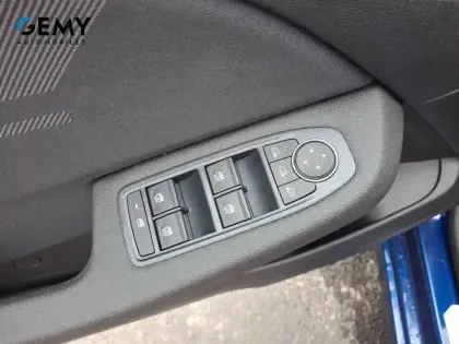 Photo 12 Renault Clio  E-Tech full hybrid 145 ch GSR2