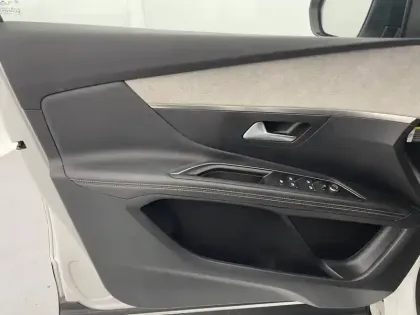 Photo 25 Peugeot 3008  Hybrid 225 e-EAT8