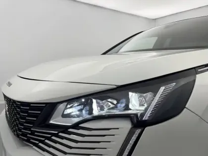 Photo 33 Peugeot 3008  Hybrid 225 e-EAT8