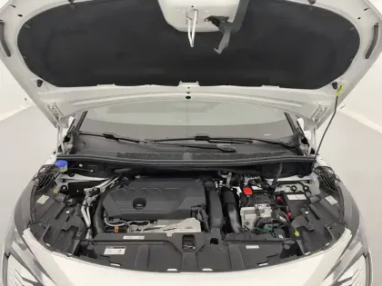 Photo 20 Peugeot 3008  Hybrid 225 e-EAT8