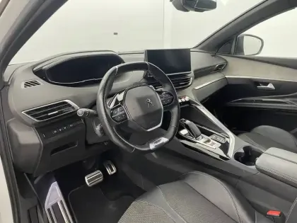 Photo 23 Peugeot 3008  Hybrid 225 e-EAT8