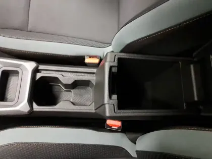 Photo 36 Dacia Duster  Hybrid 140