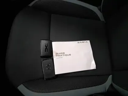 Photo 42 Dacia Duster  Hybrid 140