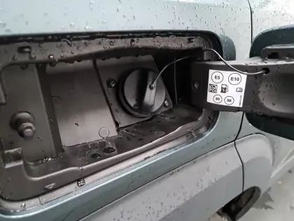 Photo 21 Dacia Duster  Hybrid 140