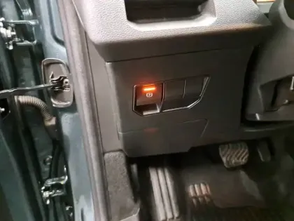 Photo 29 Dacia Duster  Hybrid 140