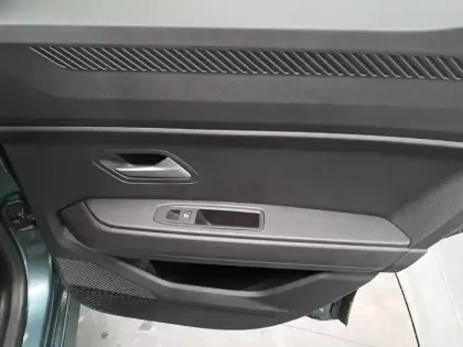 Photo 23 Dacia Duster  Hybrid 140