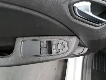 Photo 26 Renault Clio  Blue dCi 85