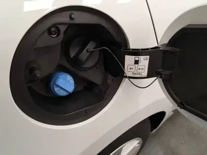 Photo 19 Renault Clio  Blue dCi 85