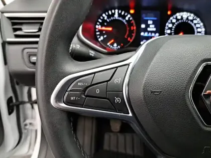 Photo 29 Renault Clio  Blue dCi 85