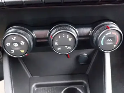 Photo 25 Dacia Duster  ECO-G 100 4x2