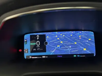 Photo 32 Renault Captur  E-Tech full hybrid 160 ch