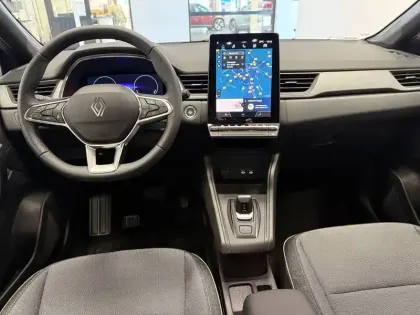 Photo 12 Renault Captur  E-Tech full hybrid 160 ch