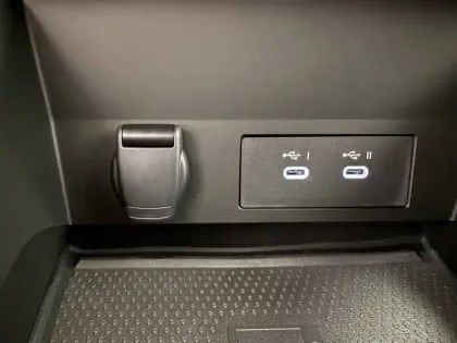 Photo 125 Renault Captur  E-Tech full hybrid 160 ch