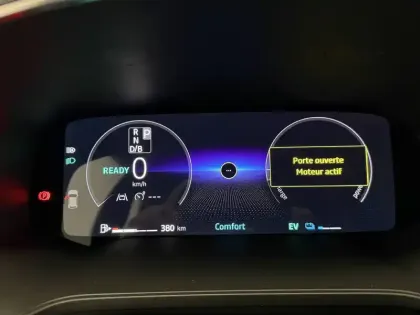 Photo 126 Renault Captur  E-Tech full hybrid 160 ch