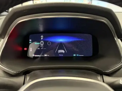 Photo 34 Renault Captur  E-Tech full hybrid 160 ch