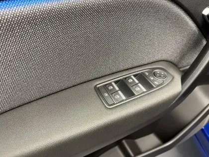 Photo 121 Renault Captur  E-Tech full hybrid 160 ch