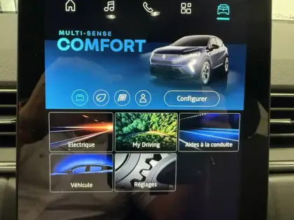 Photo 24 Renault Captur  E-Tech full hybrid 160 ch