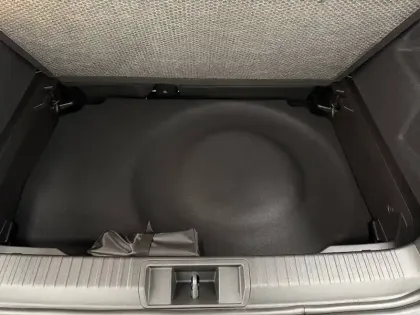 Photo 9 Renault Captur  E-Tech full hybrid 160 ch