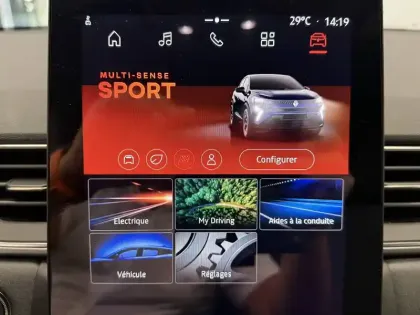 Photo 81 Renault Captur  E-Tech full hybrid 160 ch