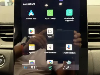 Photo 29 Renault Captur  E-Tech full hybrid 160 ch