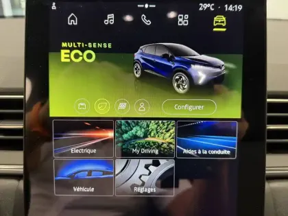 Photo 25 Renault Captur  E-Tech full hybrid 160 ch